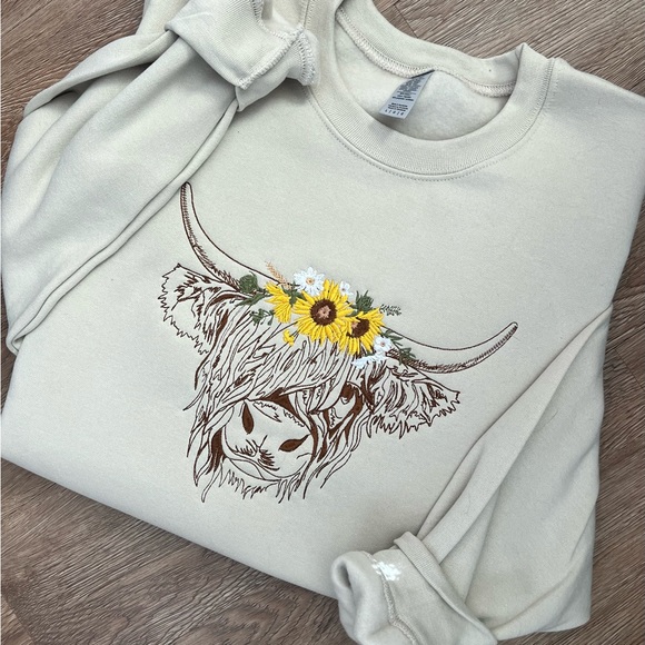 Highland Sunflower Cow! - Picture 2 of 2